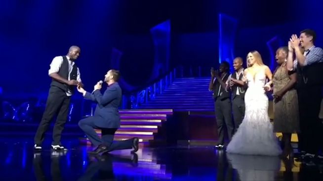 Liebesengel Mariah Carey: Verlobung auf der Bühne
