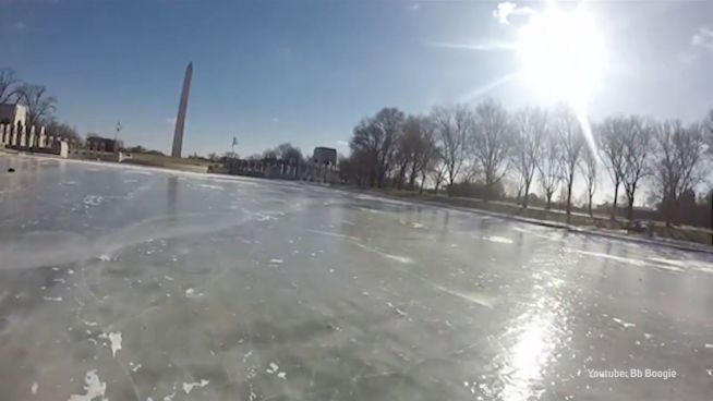 Riskant: Verbotenes Eislaufen am Washington Monument