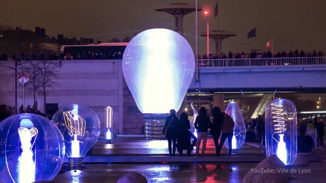Lampe an: Spektakuläres Lichterfest verzaubert Lyon