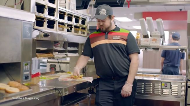 Burger-Mobbing: Fast-Food-Kette hilft Opfern