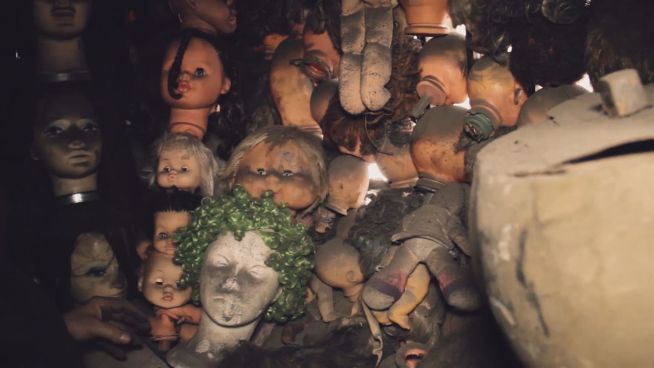 Kunst aus Körperteilen: Der gruselige Puppen-Sammler