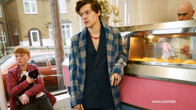 Nicht modisch genug: Harry Styles opfert Huhn für Gucci