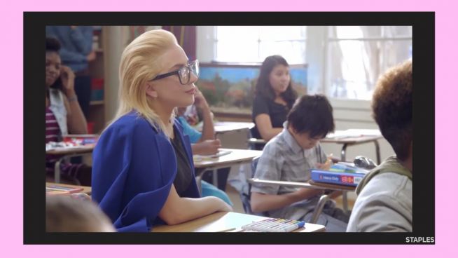 Gaga-Unterricht: Popstar wird Lehrerin für einen Tag