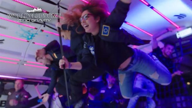 Party im ESA-Jet: Mit DJ Aoki wie im Weltraum feiern