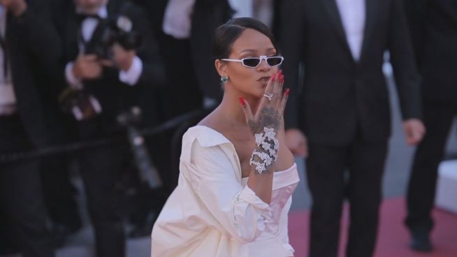 Frisch verliebt: Rihanna angelt sich jungen Milliardär